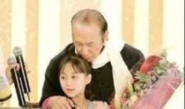 圈内爆料何超欣母亲,揭秘豪门背后的神秘力量